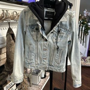 Women’s BlankNYC Hooded Denim Jacket SZ SMALL